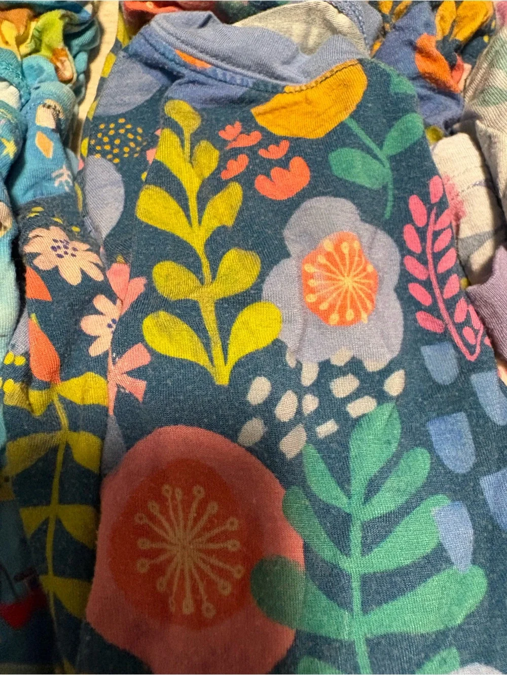 16 Pair Girl’s Little Sleepies pajamas, size 4t